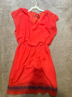 Charlies Coral Short Sleeve Blouson Waist Dress with Navy Embroidered Hem